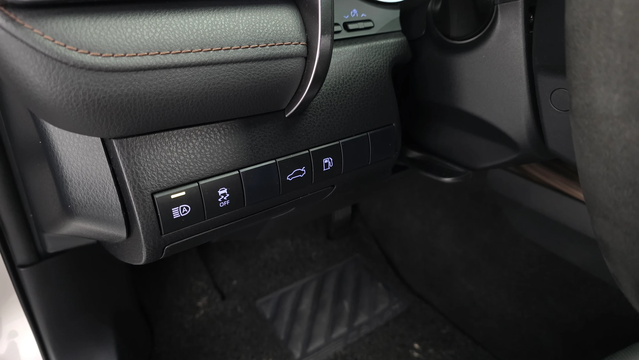 Toyota Camry xv70, 2018 — фото 14