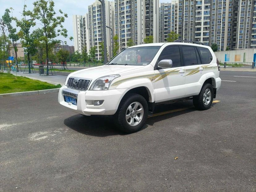 Toyota Prado (imported)