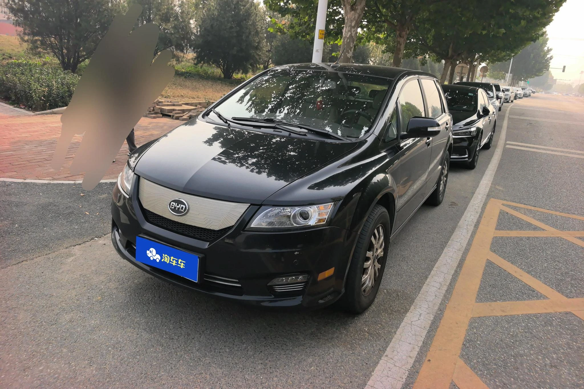 BYD e6