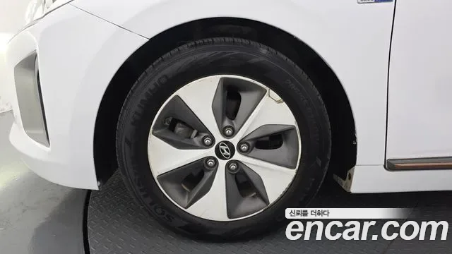 Hyundai Ioniq Ionic Electric, 2017 — фото 5
