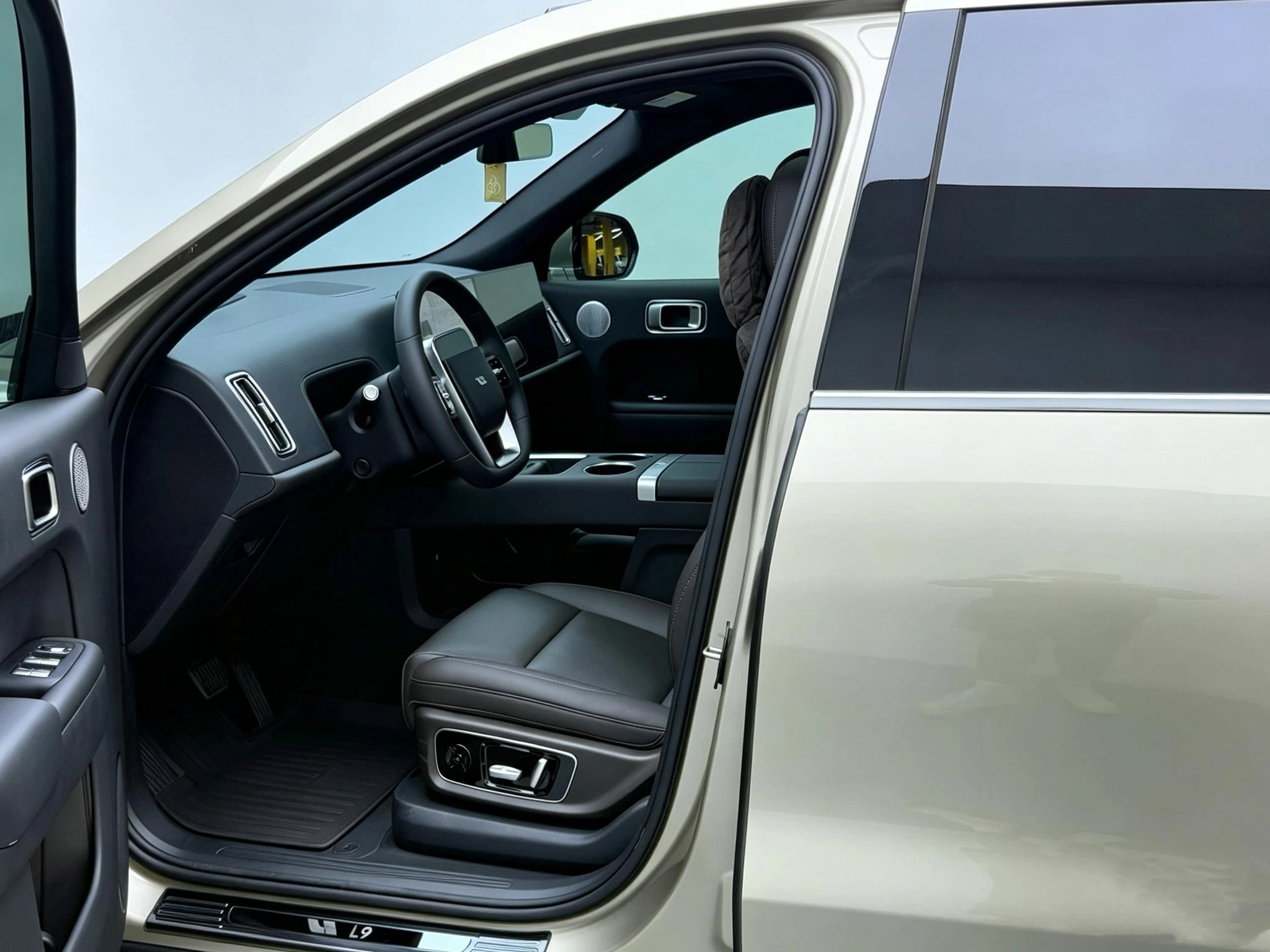 Li Auto Ideal L9, 2022 — фото 12