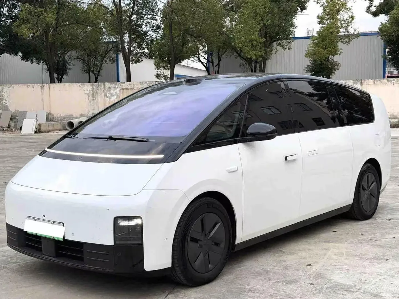 Li Auto Ideal MEGA