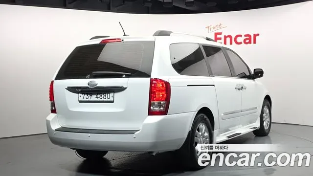 Kia Canival Carnival R, 2012 — фото 2