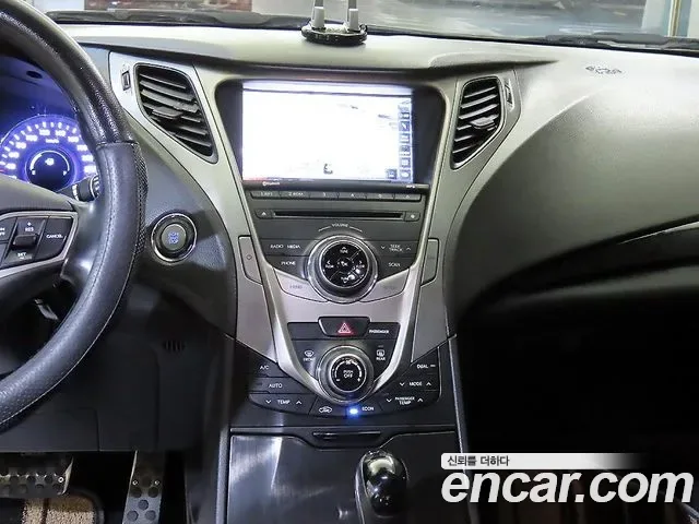 Hyundai Grandeur HG Hybrid, 2014 — фото 11