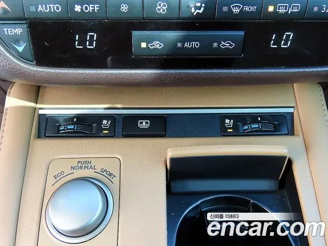 Lexus Es ES300h, 2016 — фото 14