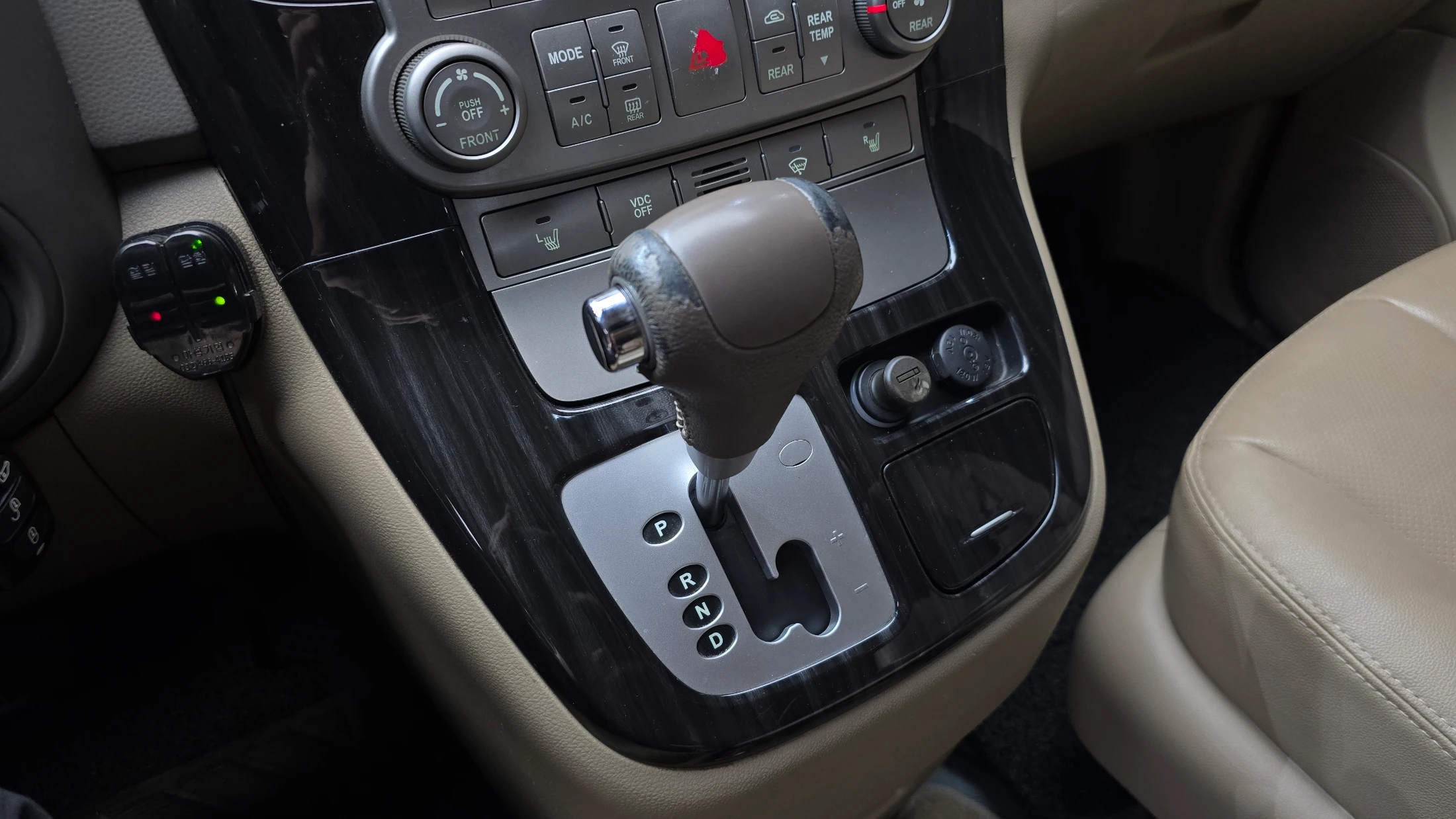 Kia Canival Carnival R, 2012 — фото 9