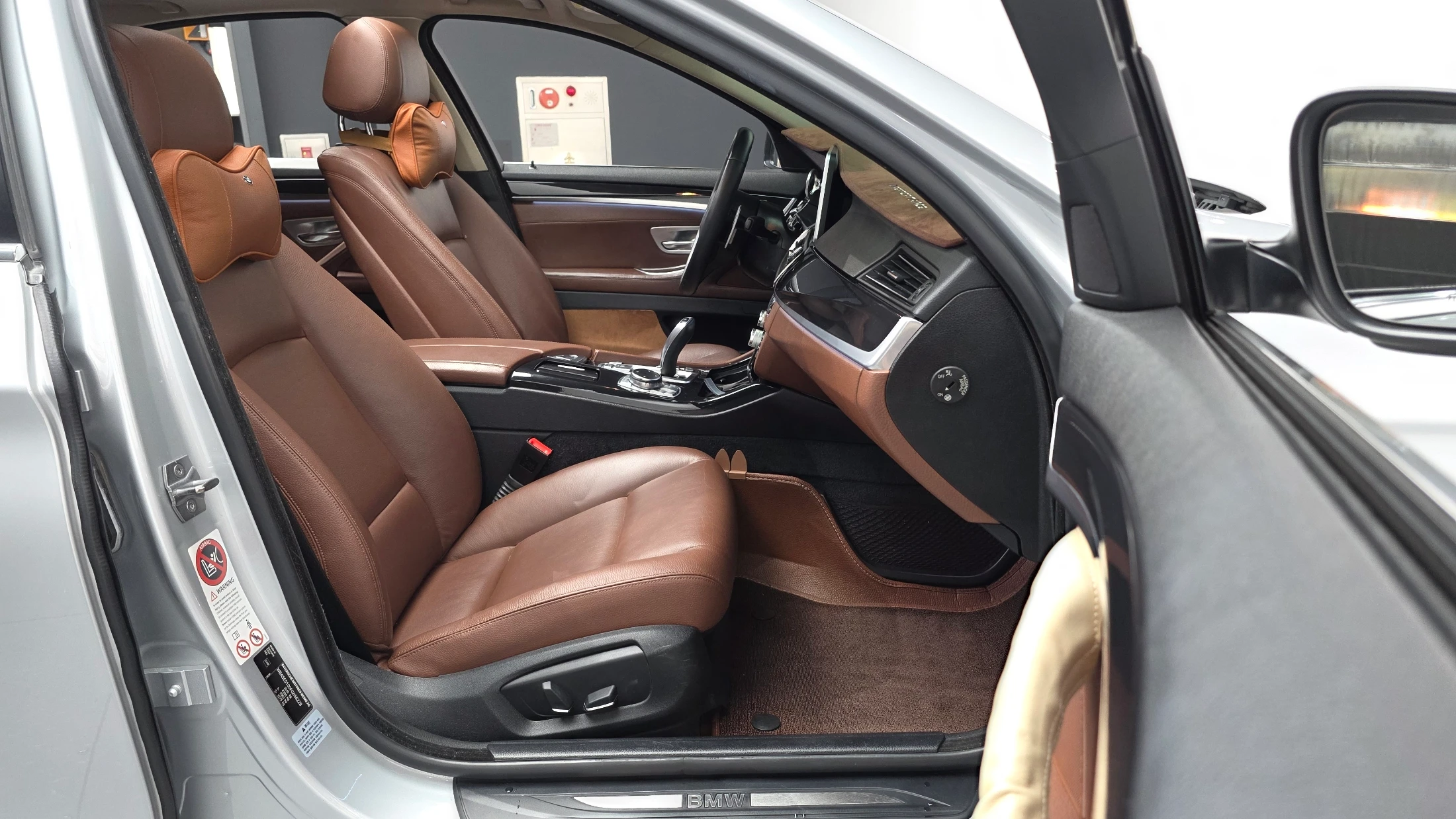 BMW 5-Series F10, 2014 — фото 11