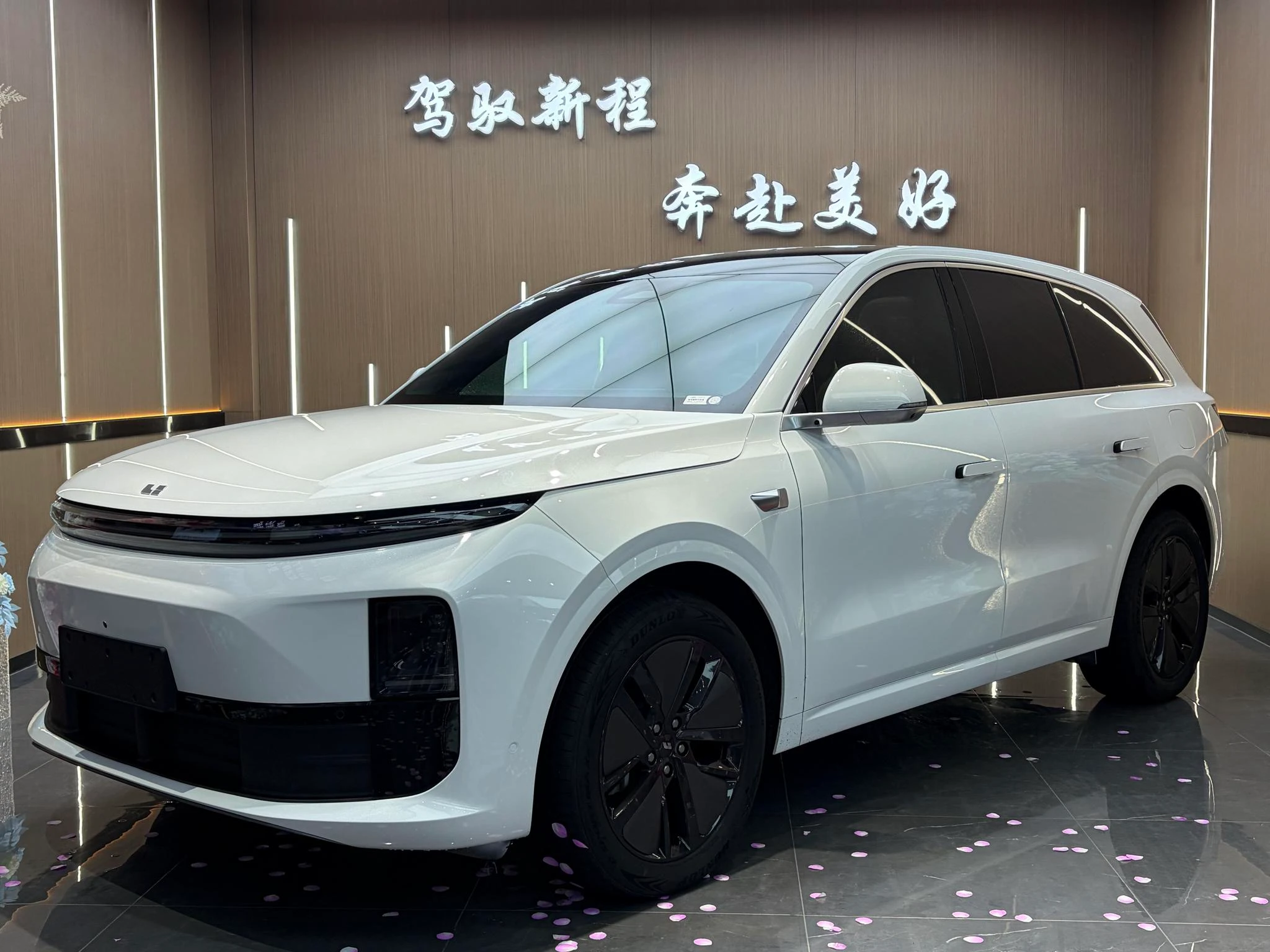 Li Auto Ideal L6