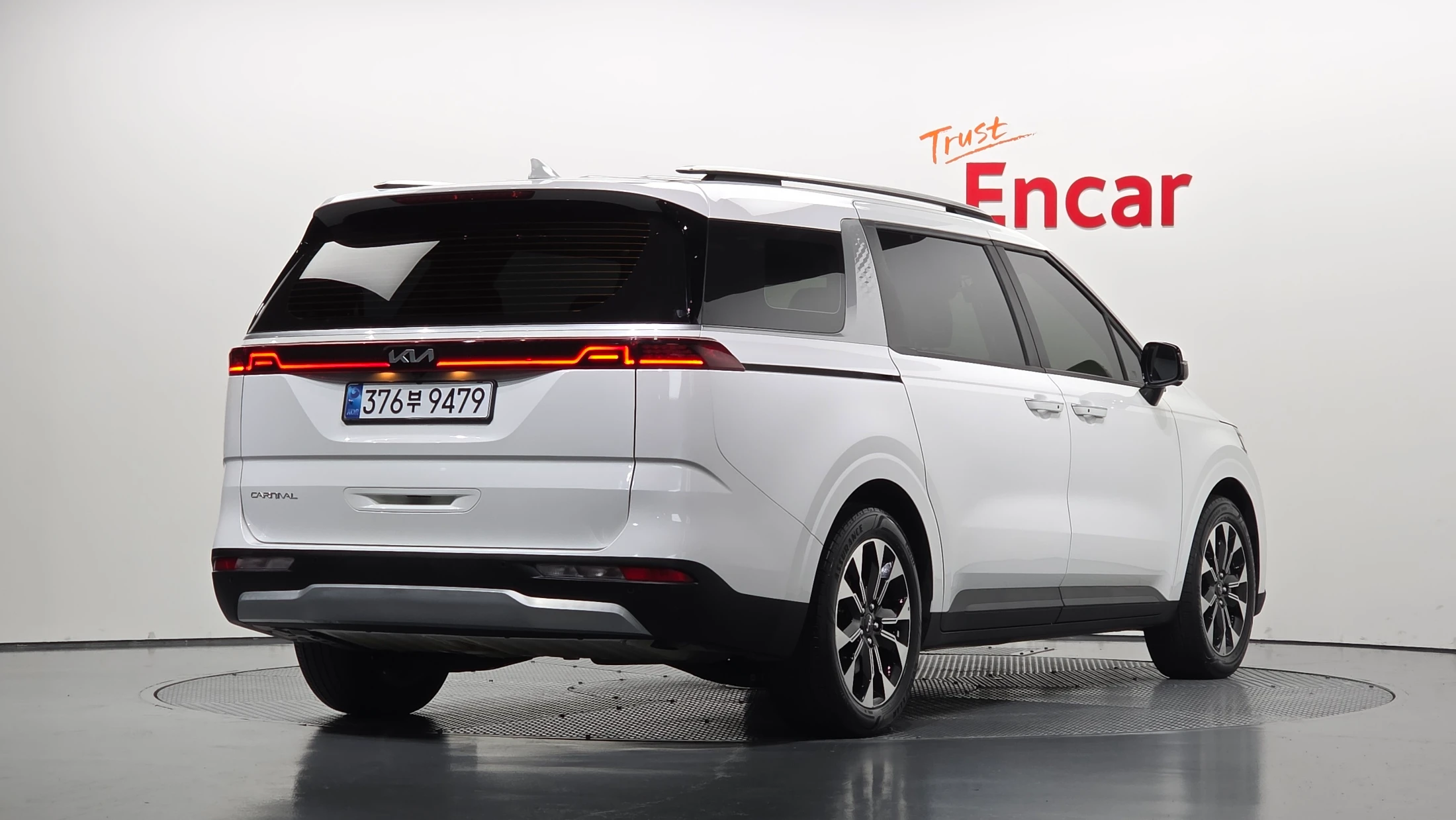 Kia Canival Carnival, 2022 — фото 2