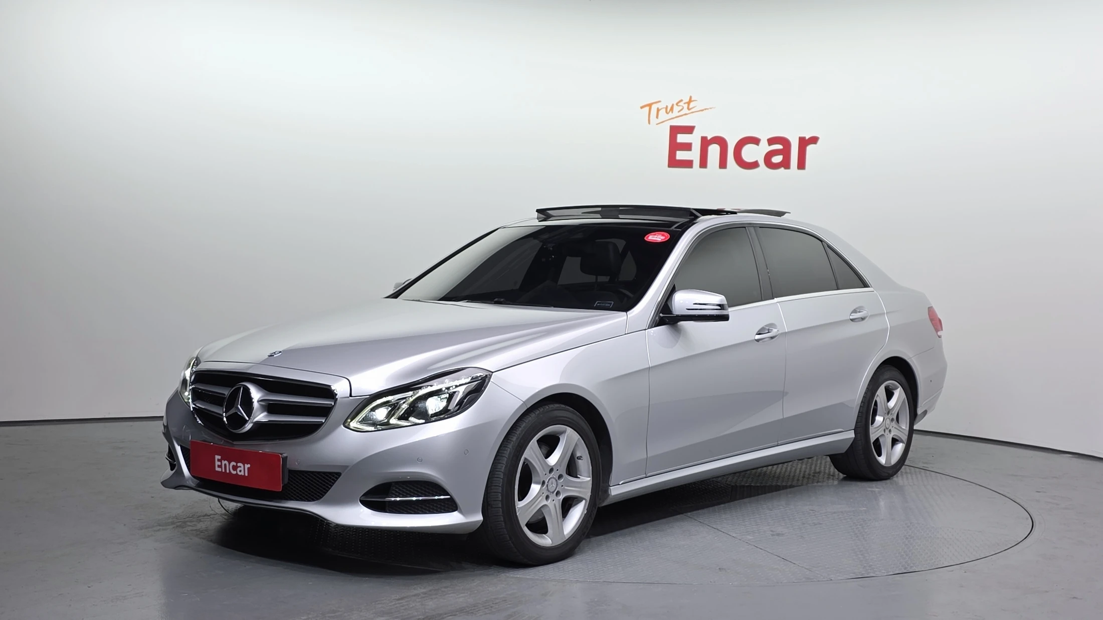 Mercedes-Benz E-Class W212