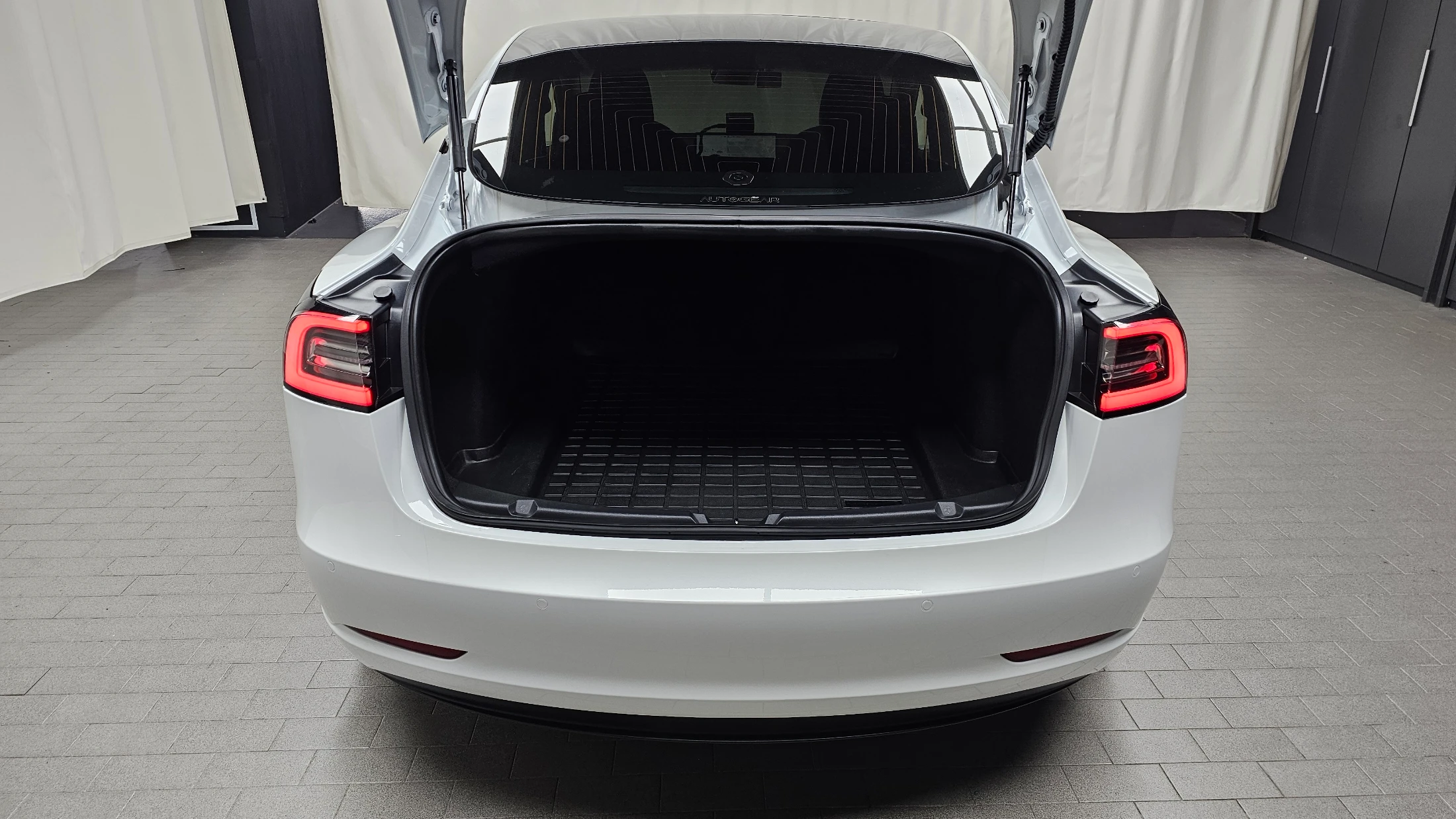 Tesla Model 3, 2020 — фото 17