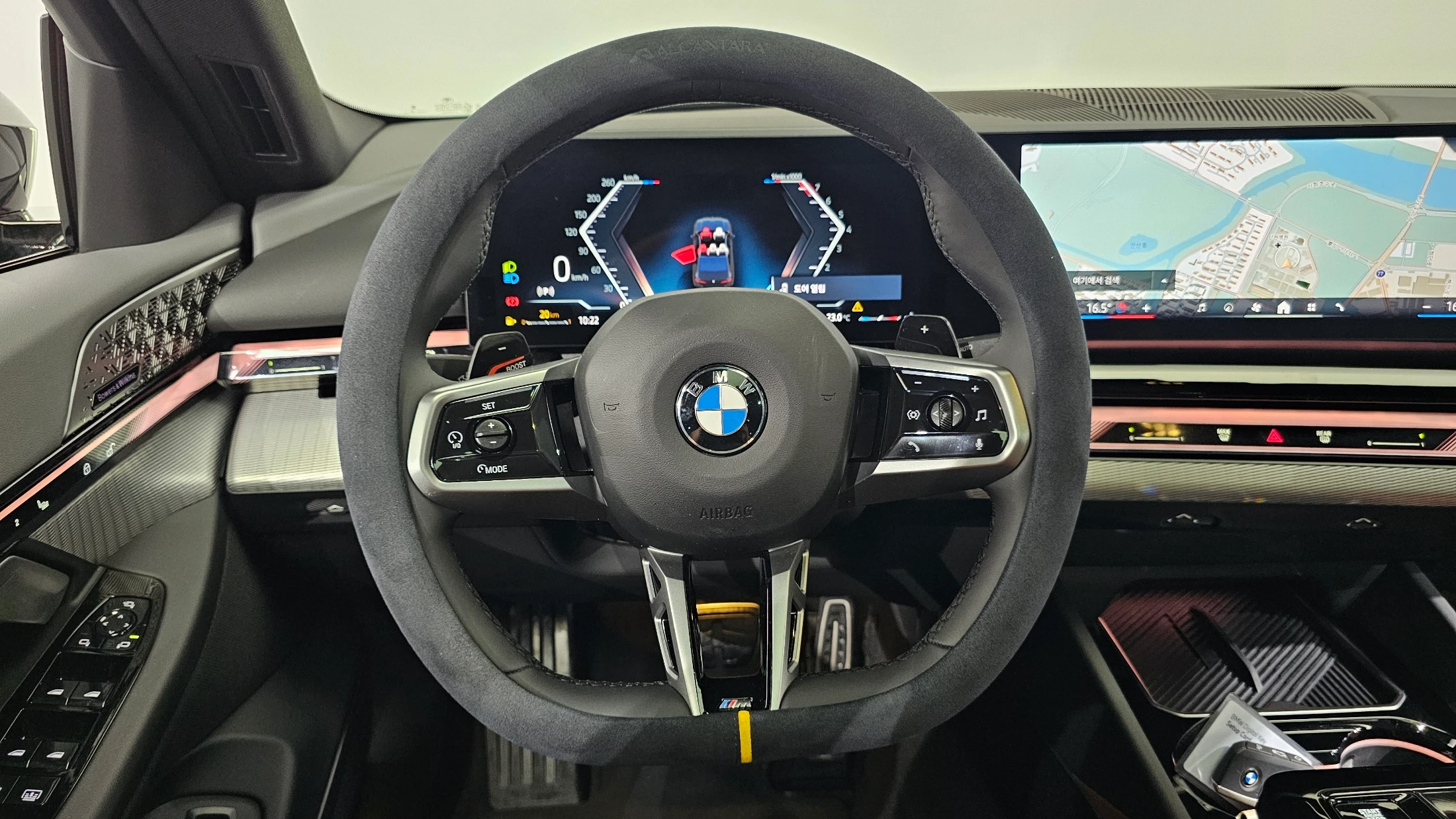 BMW 5-Series G60, 2025 — фото 13