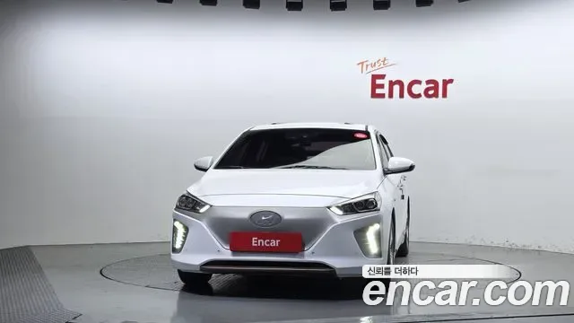 Hyundai Ioniq Ionic Electric, 2017 — фото 3