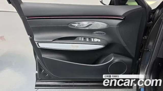 Genesis Gv70, 2024 — фото 24
