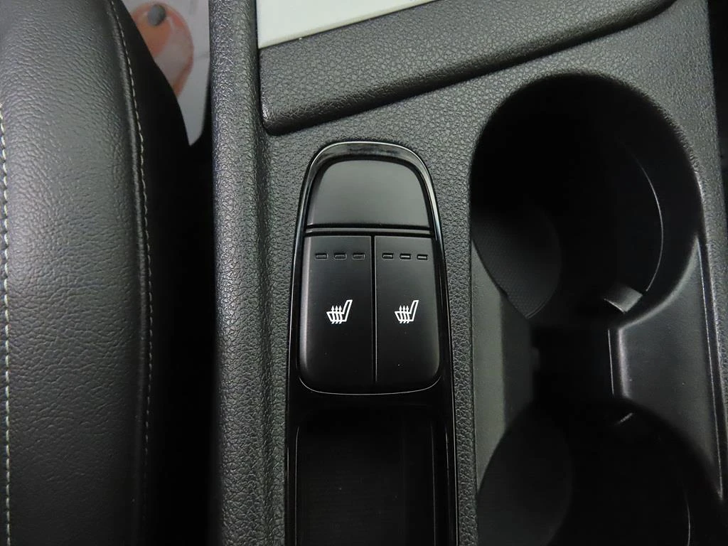 Kia Niro, 2017 — фото 17