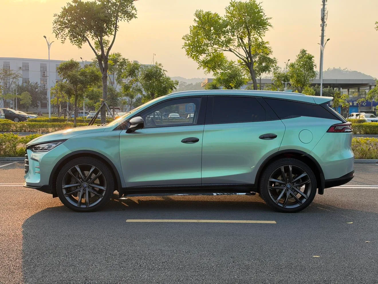 BYD Tang DM, 2018 — фото 11