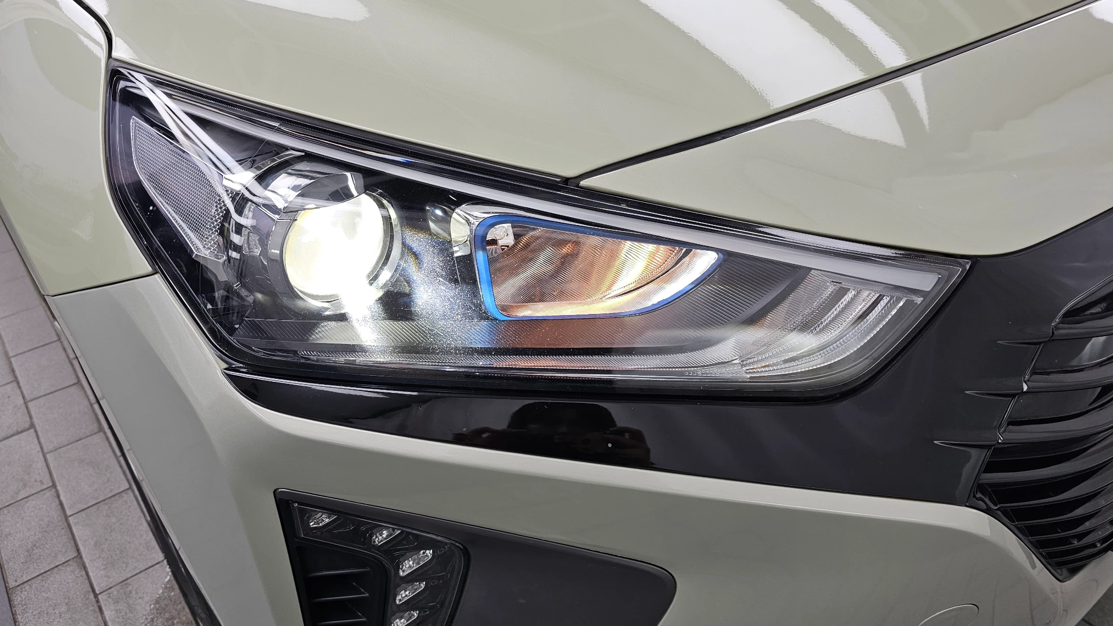 Hyundai Ioniq Ionic Hybrid, 2016 — фото 22