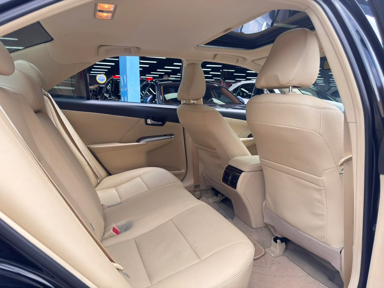 Toyota Camry, 2015 — фото 16