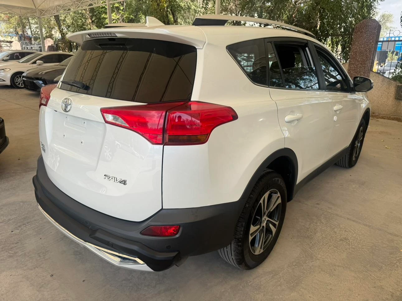 Toyota RAV4 Rongfang, 2015 — фото 10