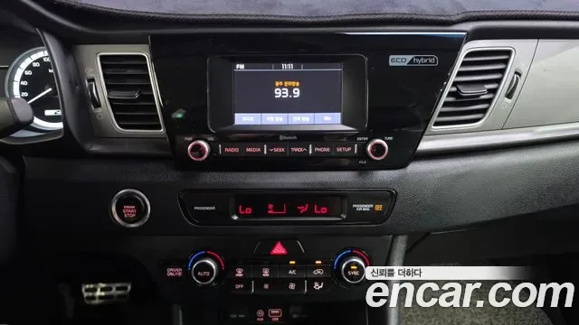 Kia Niro, 2016 — фото 12