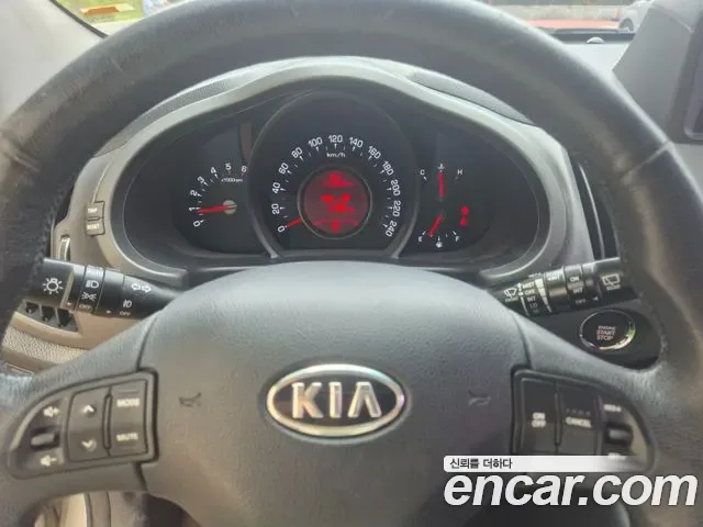Kia Sportage, 2011 — фото 12