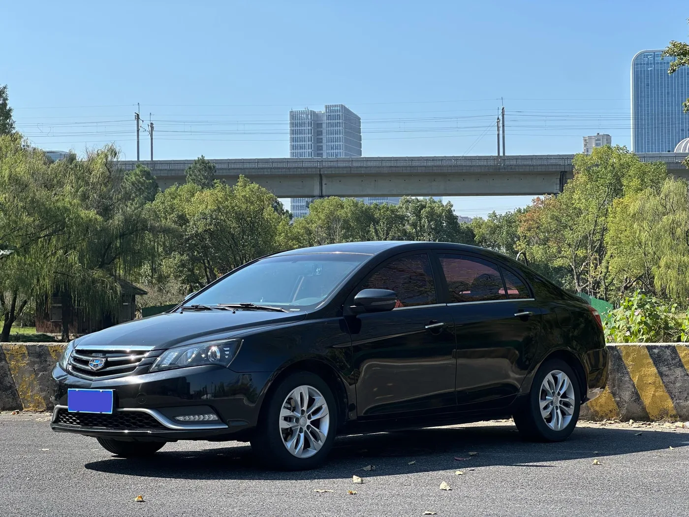 Geely emgrand