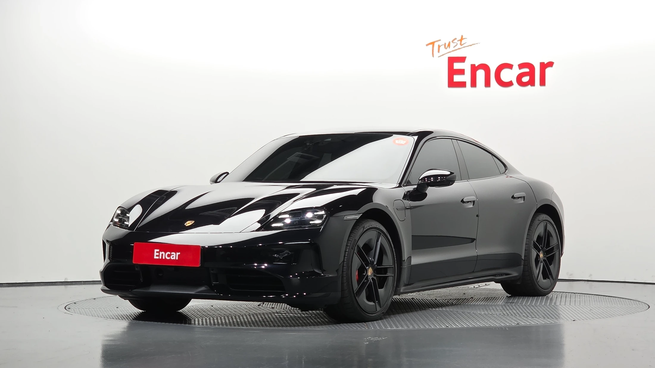 Porsche Taycan Tycan
