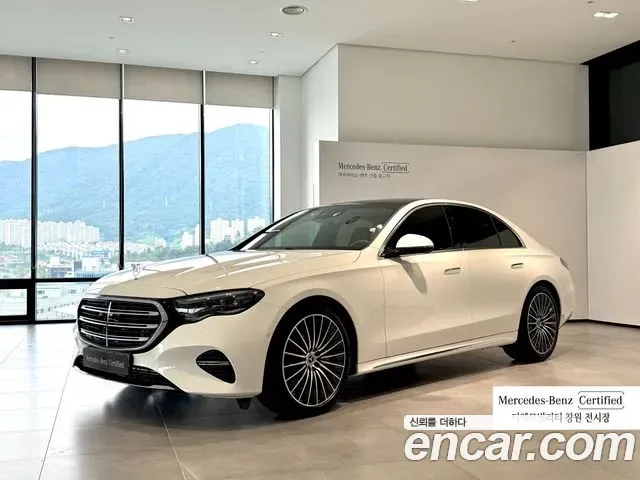 Mercedes-Benz E-Class W214