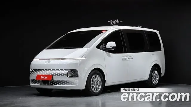 Hyundai Staria