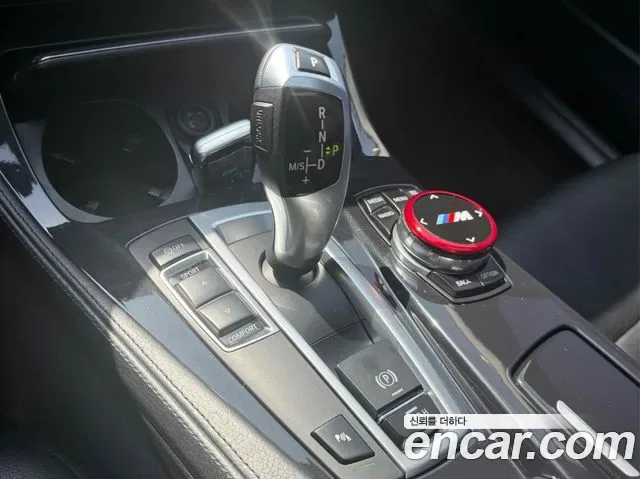 BMW 5-Series F10, 2013 — фото 12