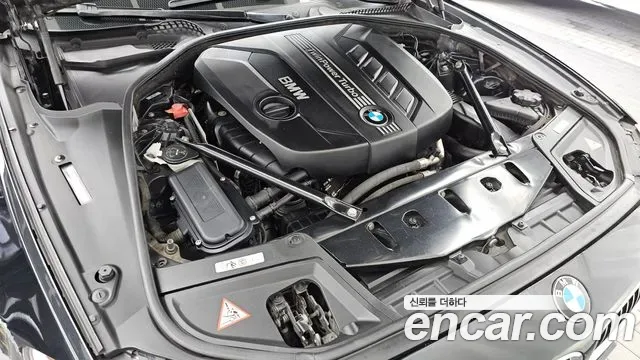 BMW 5-Series F10, 2013 — фото 6