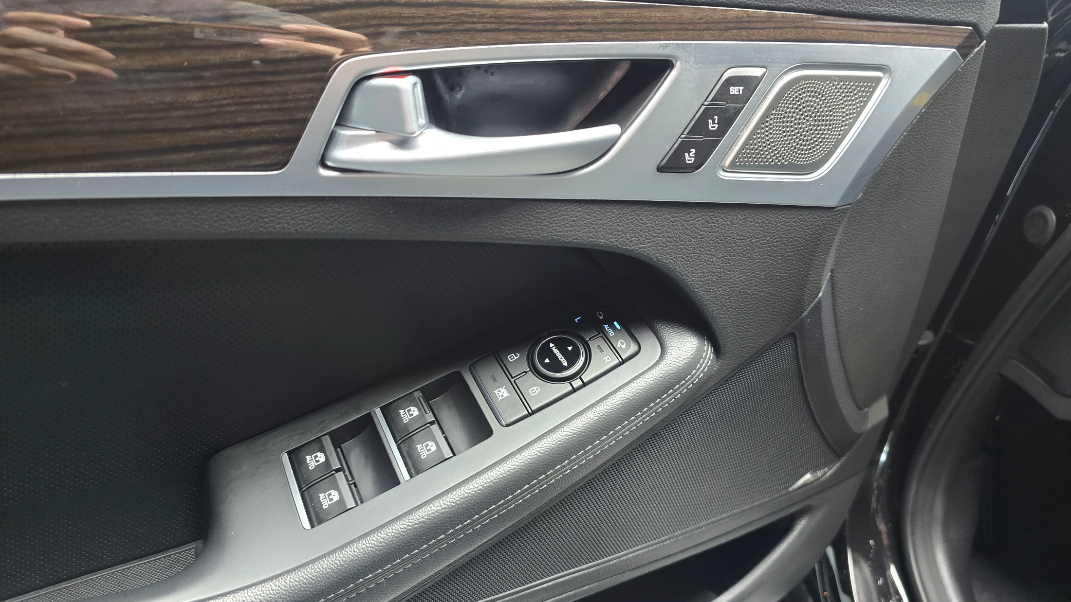 Genesis G80, 2017 — фото 14