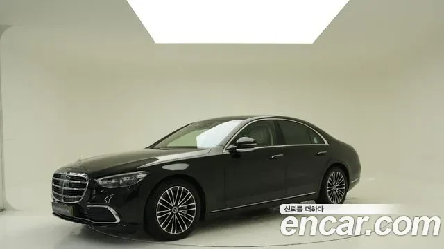 Mercedes-Benz S-Class W223, 2025 — внешний вид автомобиля