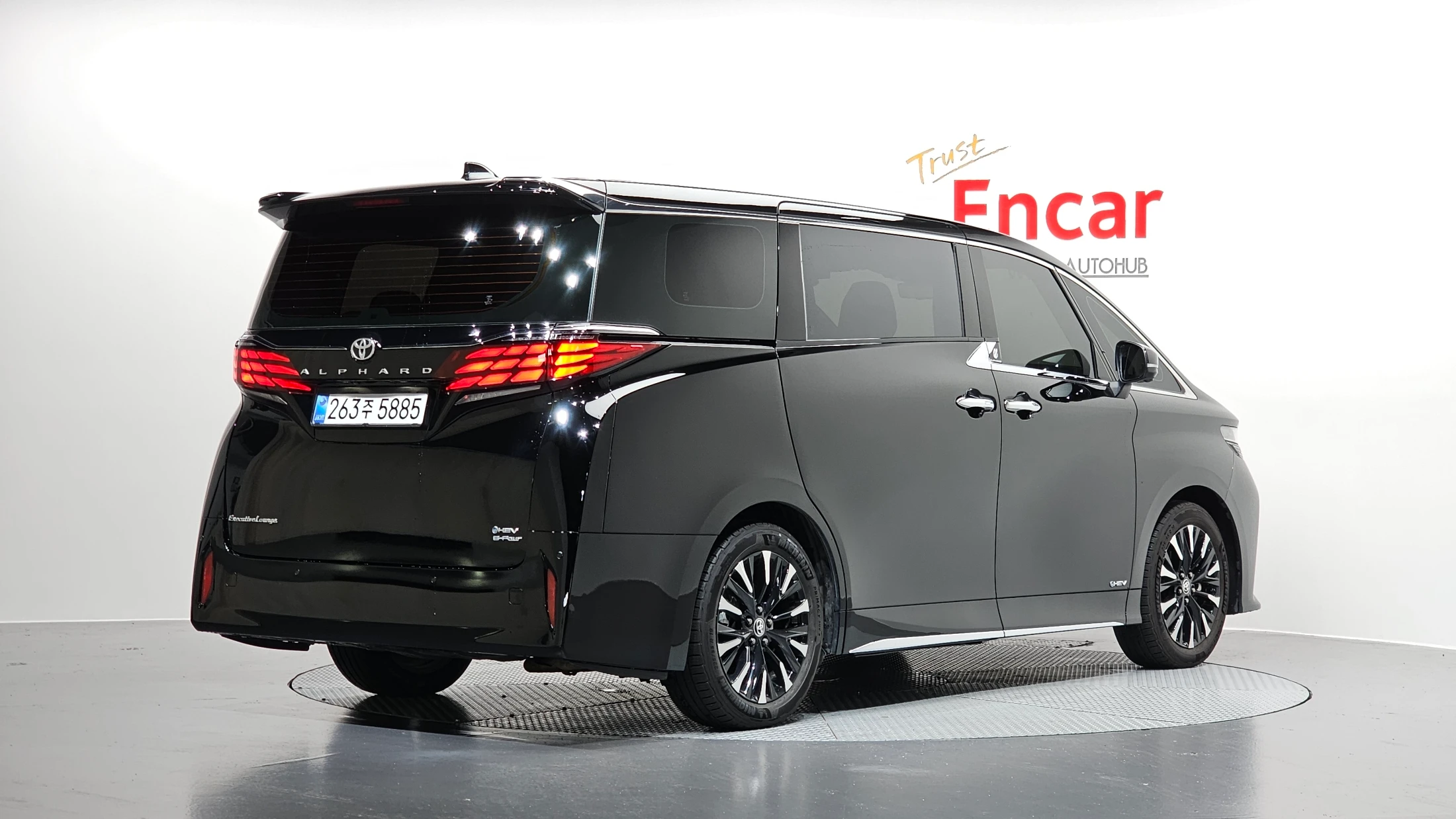 Toyota Alphard Alpad, 2025 — фото 2