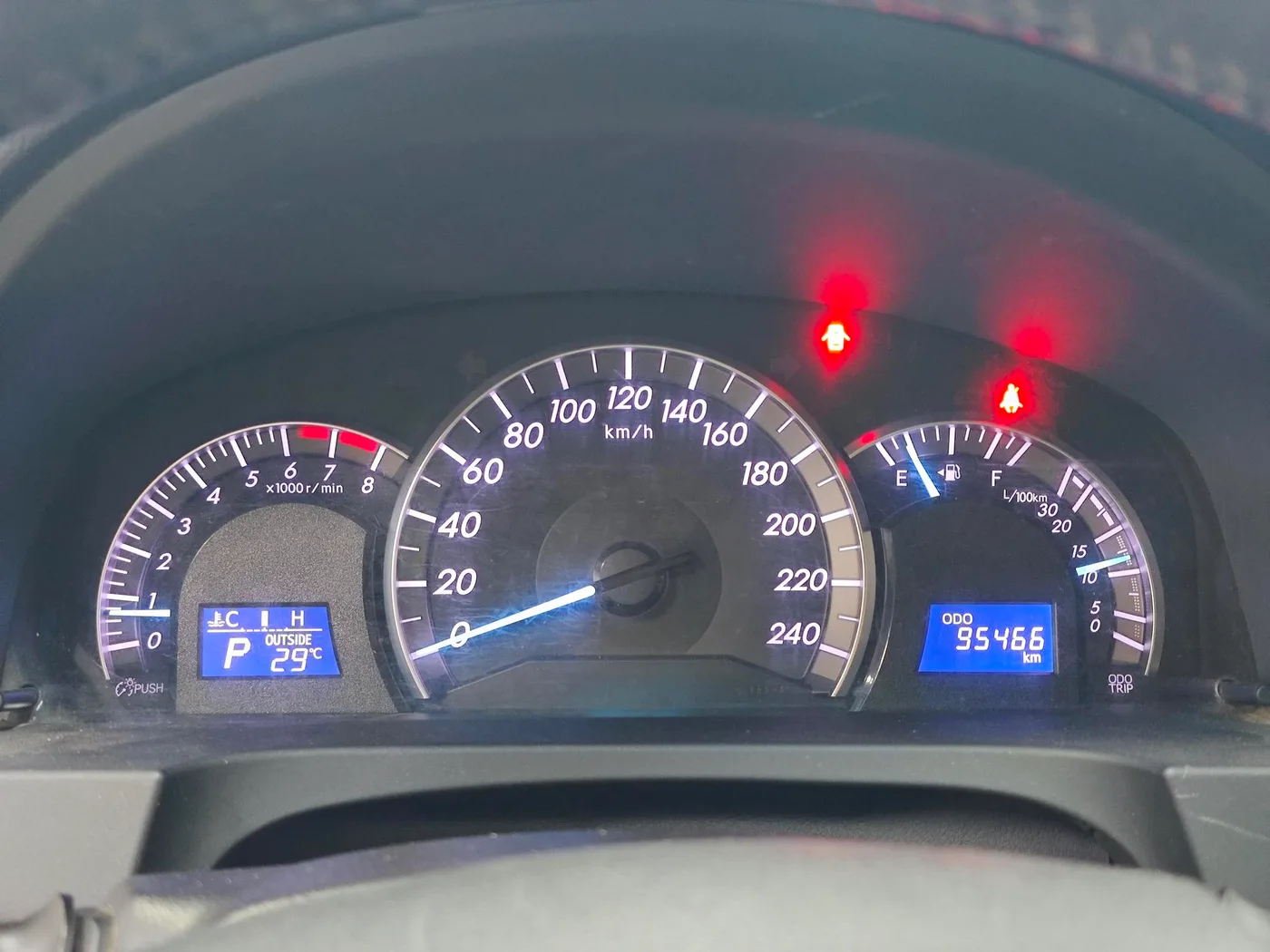 Toyota Camry, 2012 — фото 10