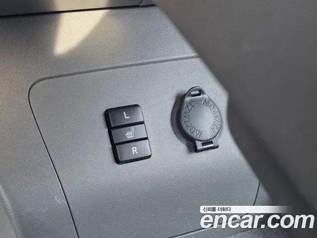 Toyota Prius, 2010 — фото 18