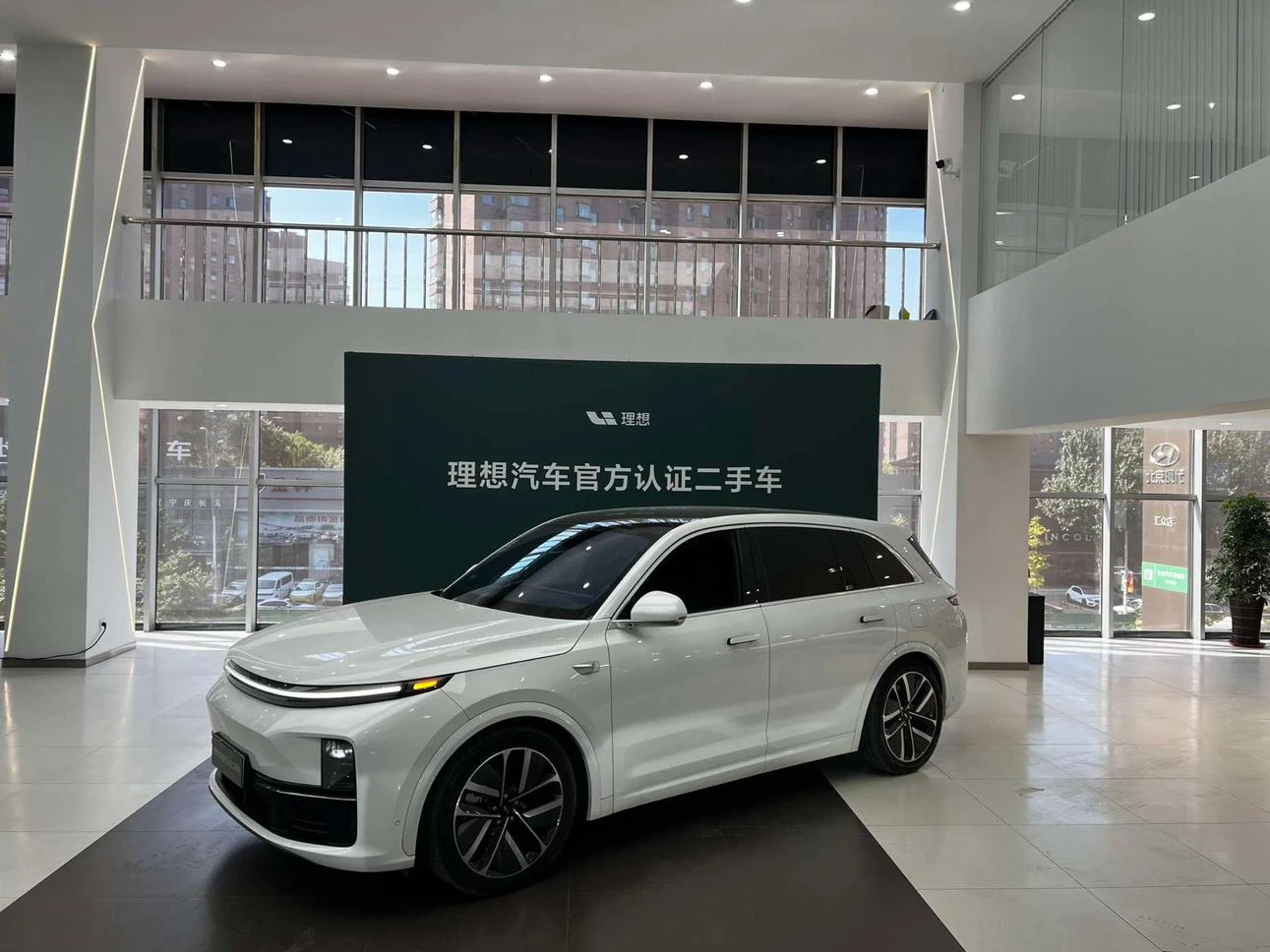 Li Auto Ideal L7