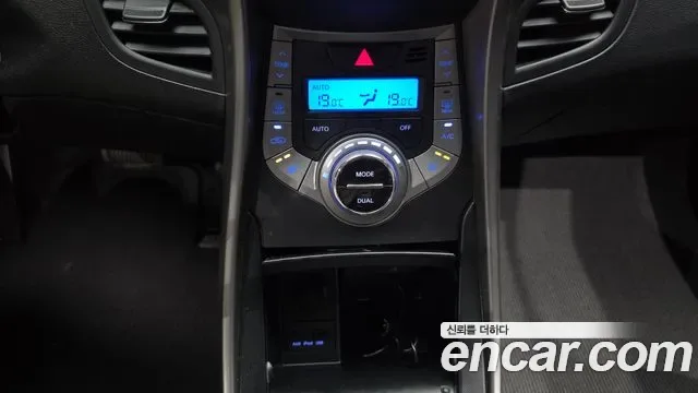 Hyundai Avante MD, 2012 — фото 17