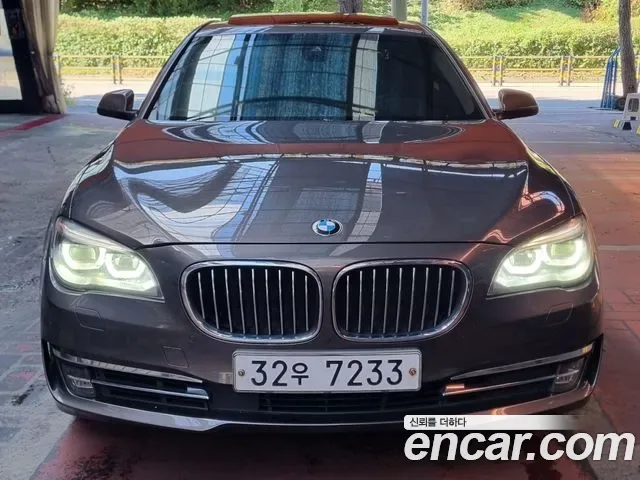 BMW 7-Series F01