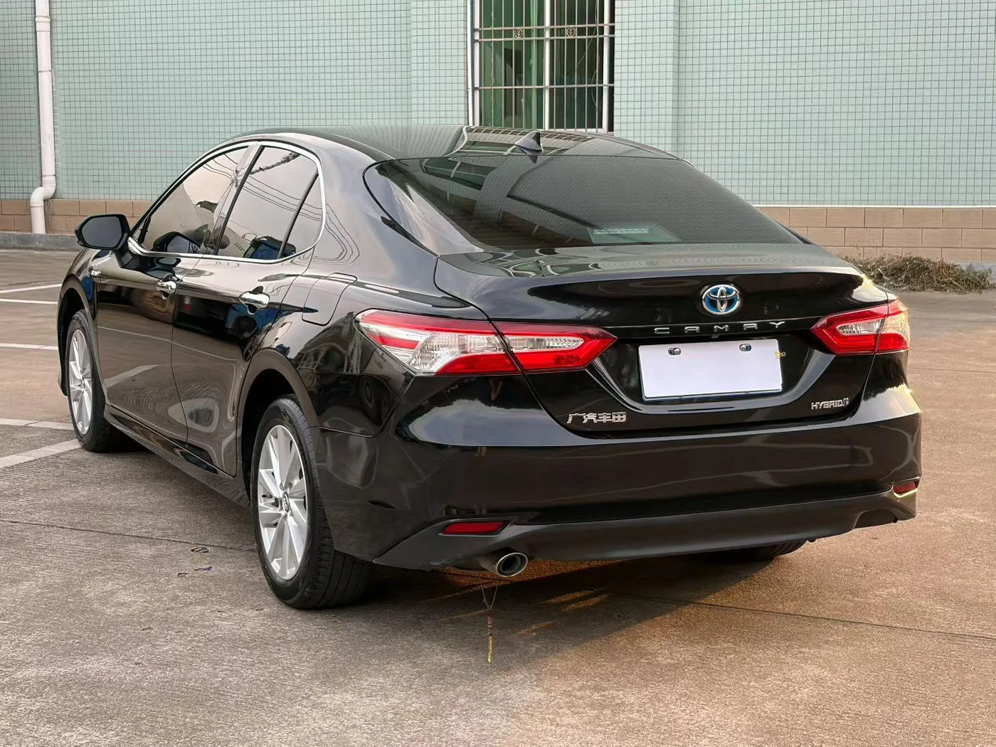 Toyota Camry, 2023 — фото 9