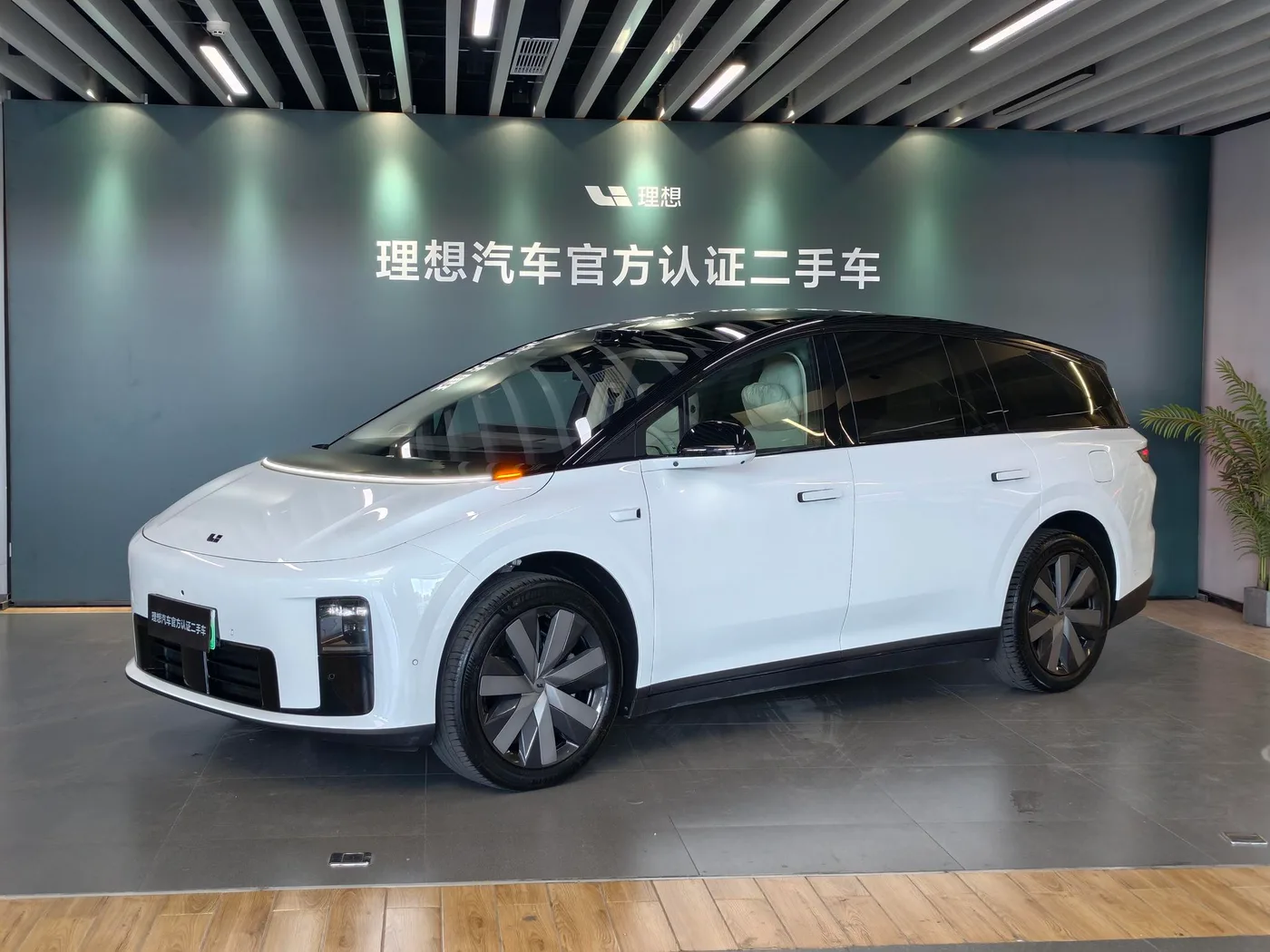 Li Auto ideal i8