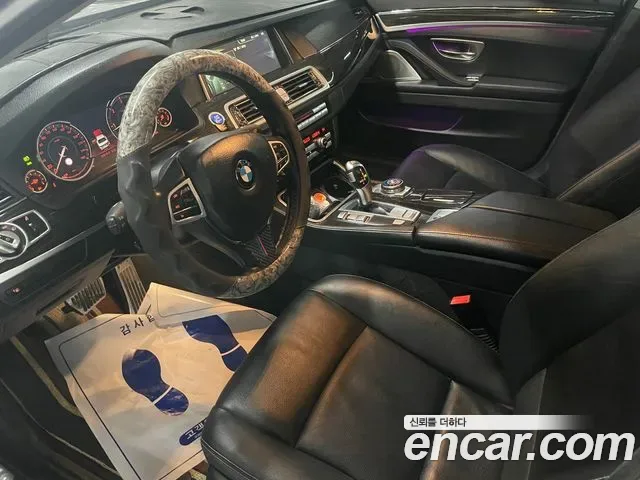 BMW 5-Series F10, 2014 — фото 17