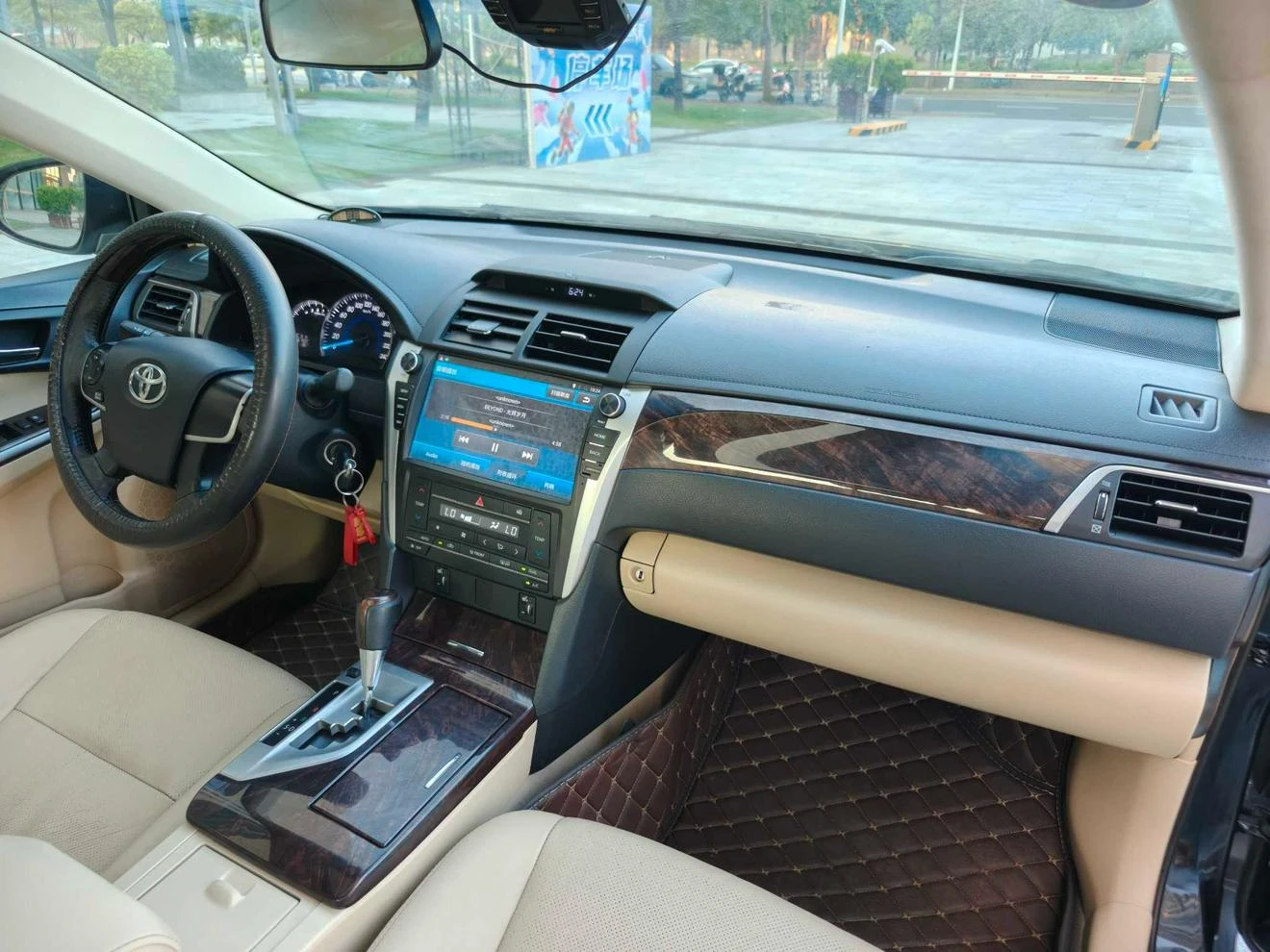 Toyota Camry, 2015 — фото 8