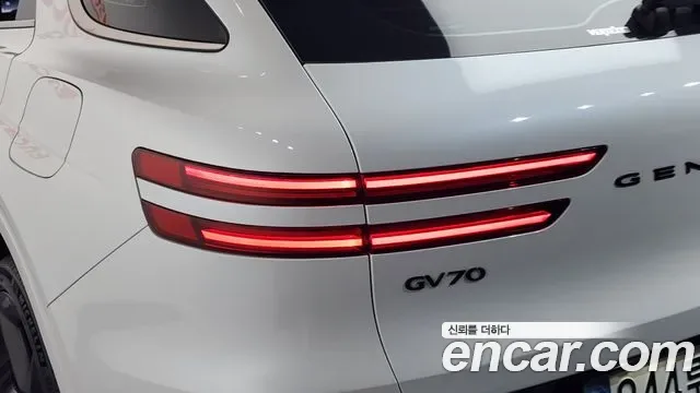 Genesis Gv70, 2025 — фото 23