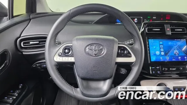 Toyota Prius, 2016 — фото 13
