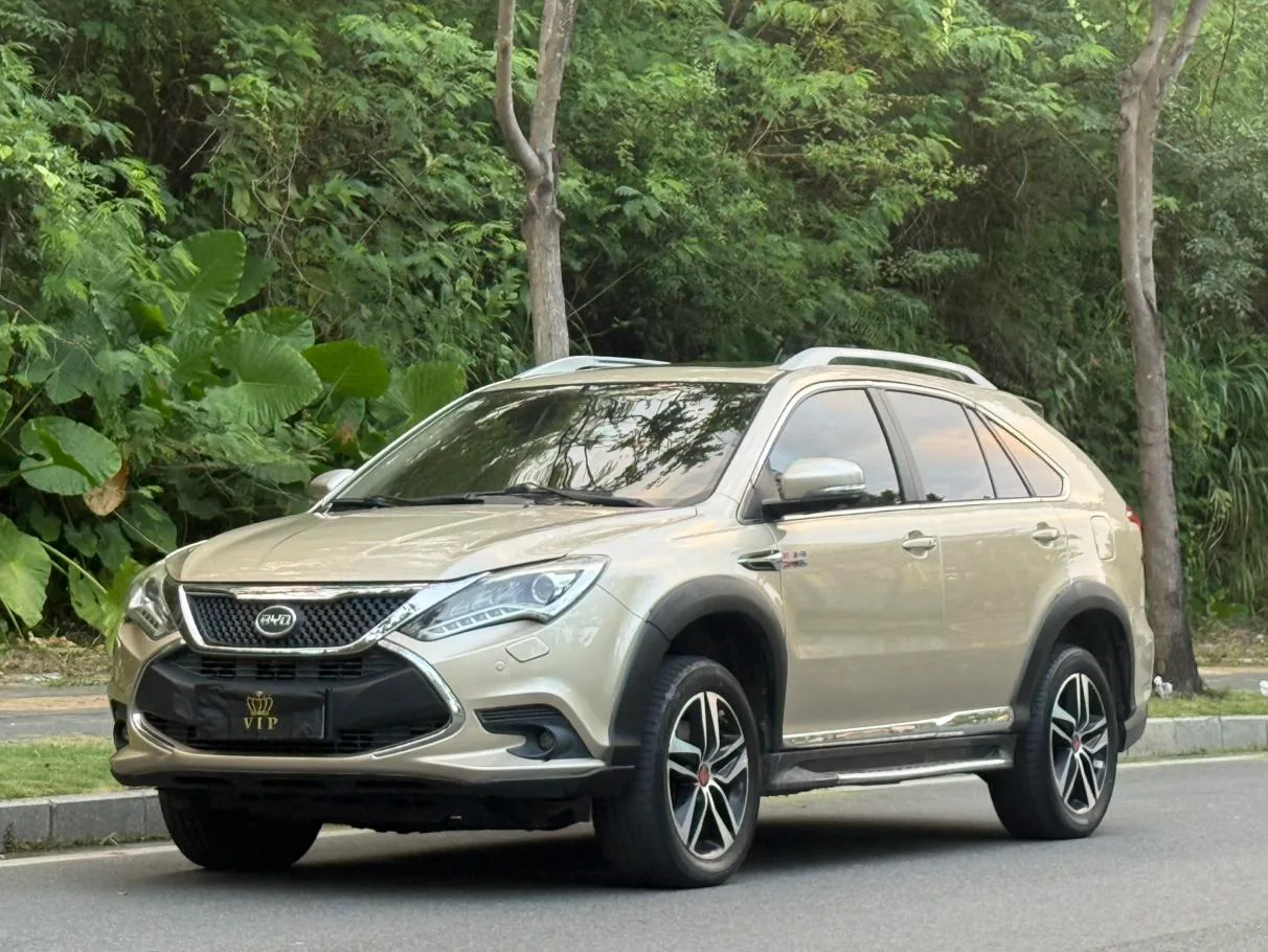 BYD Tang DM