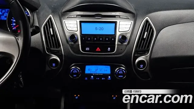 Hyundai Tucson ix, 2011 — фото 17