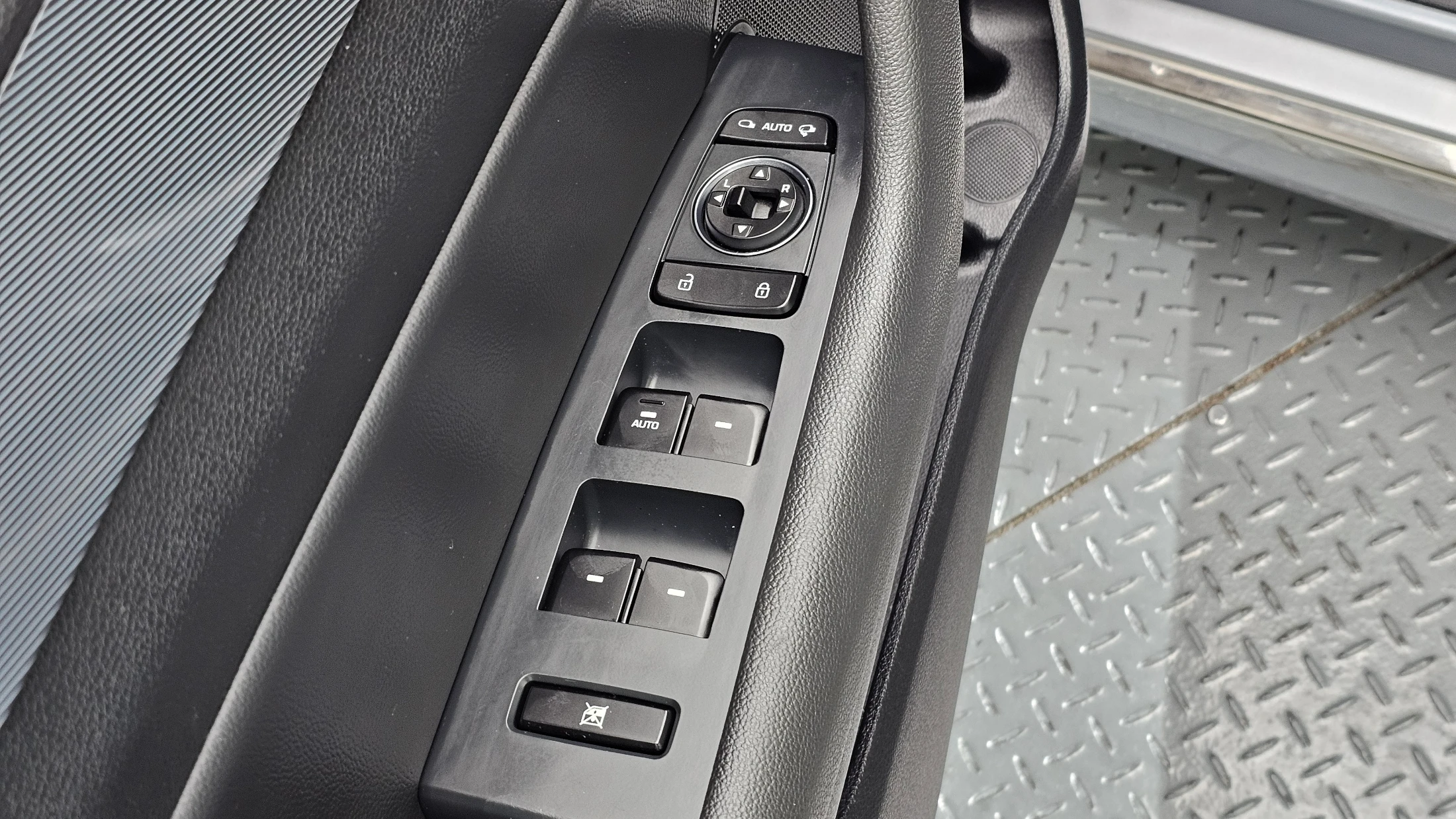 Hyundai Sonata LF Sonata Hybrid, 2016 — фото 17