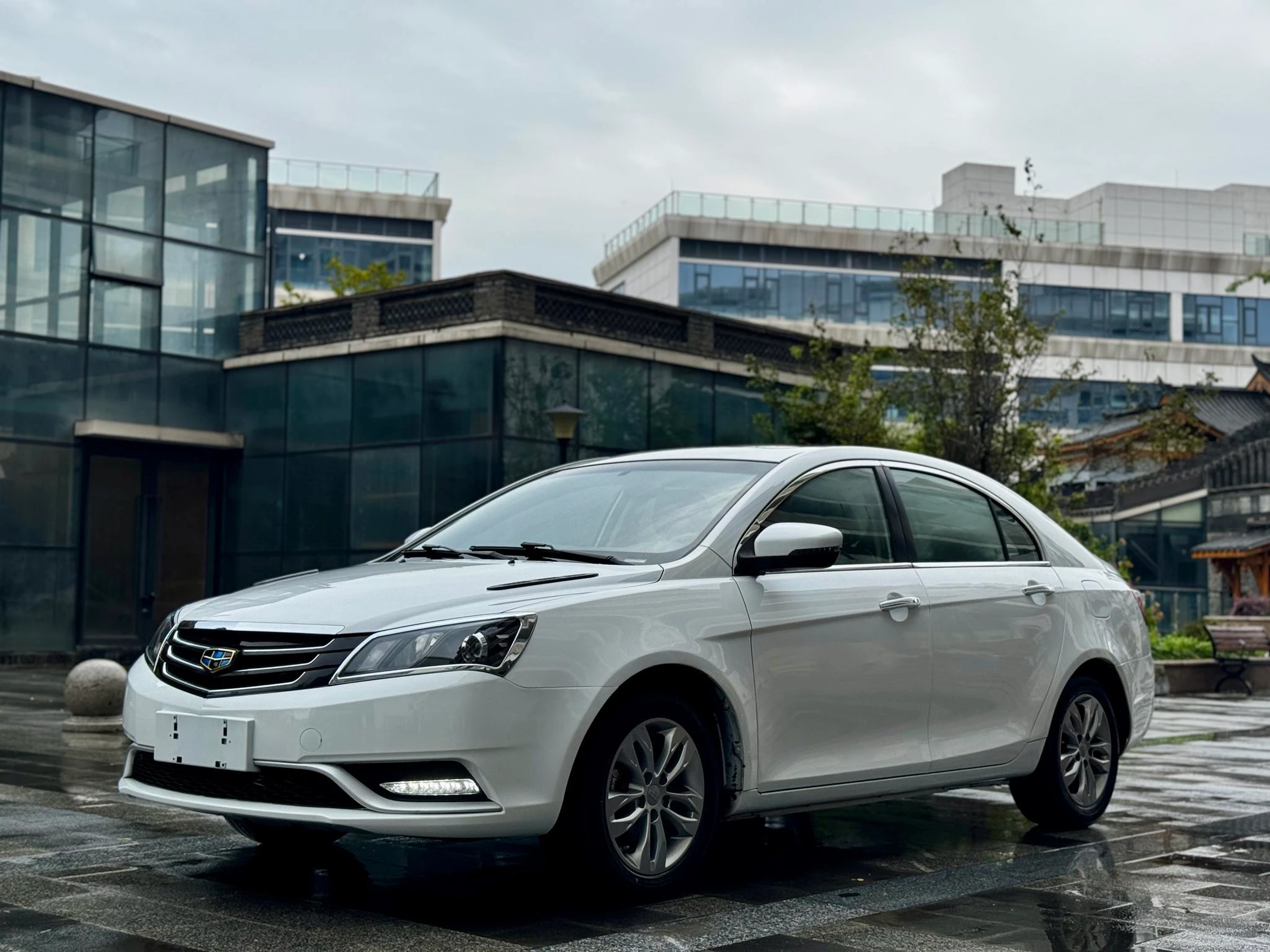Geely emgrand