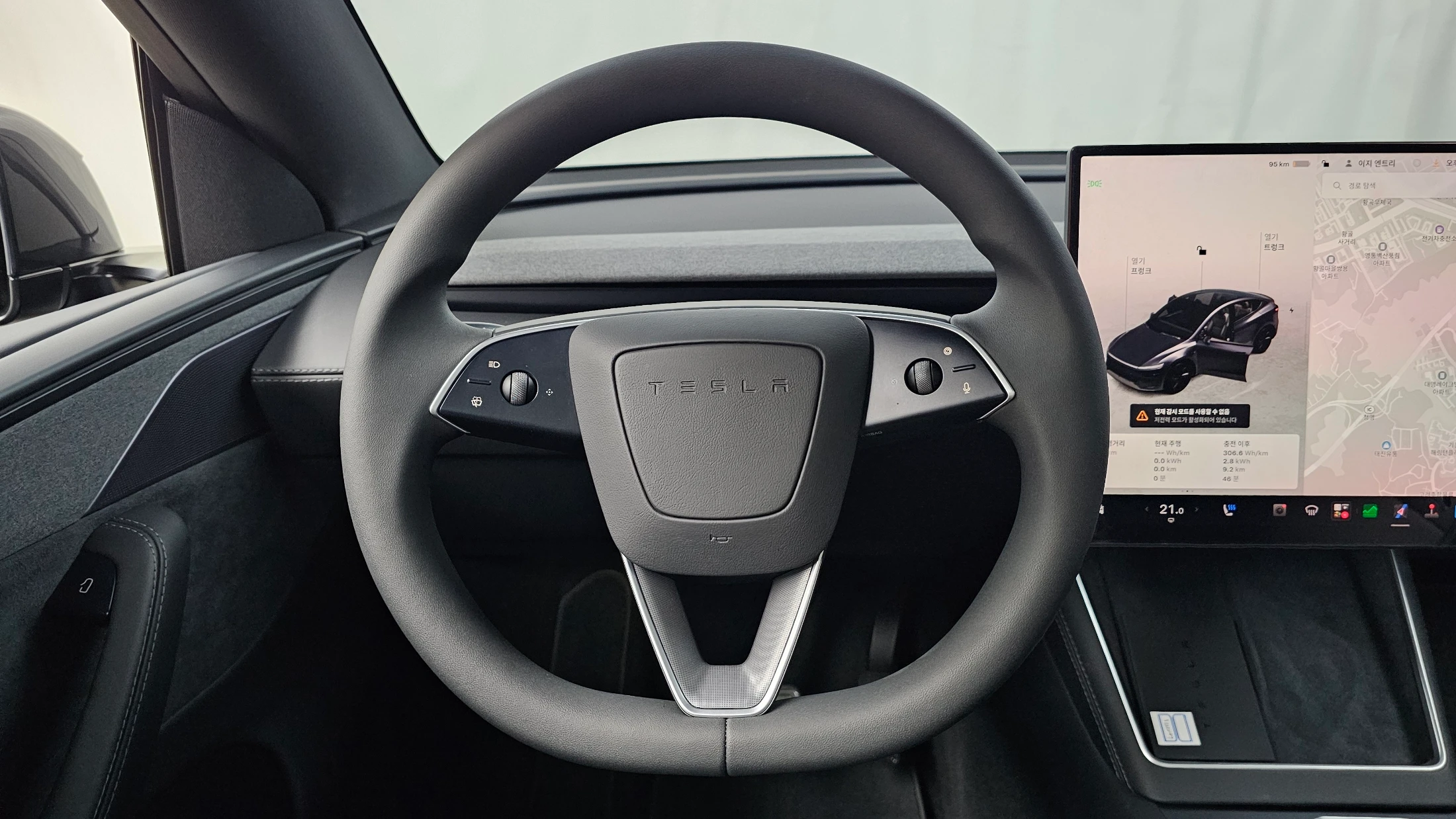 Tesla Model Y, 2026 — фото 14